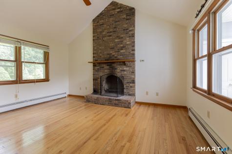 32 Bourbon Street South Windsor CT 06074