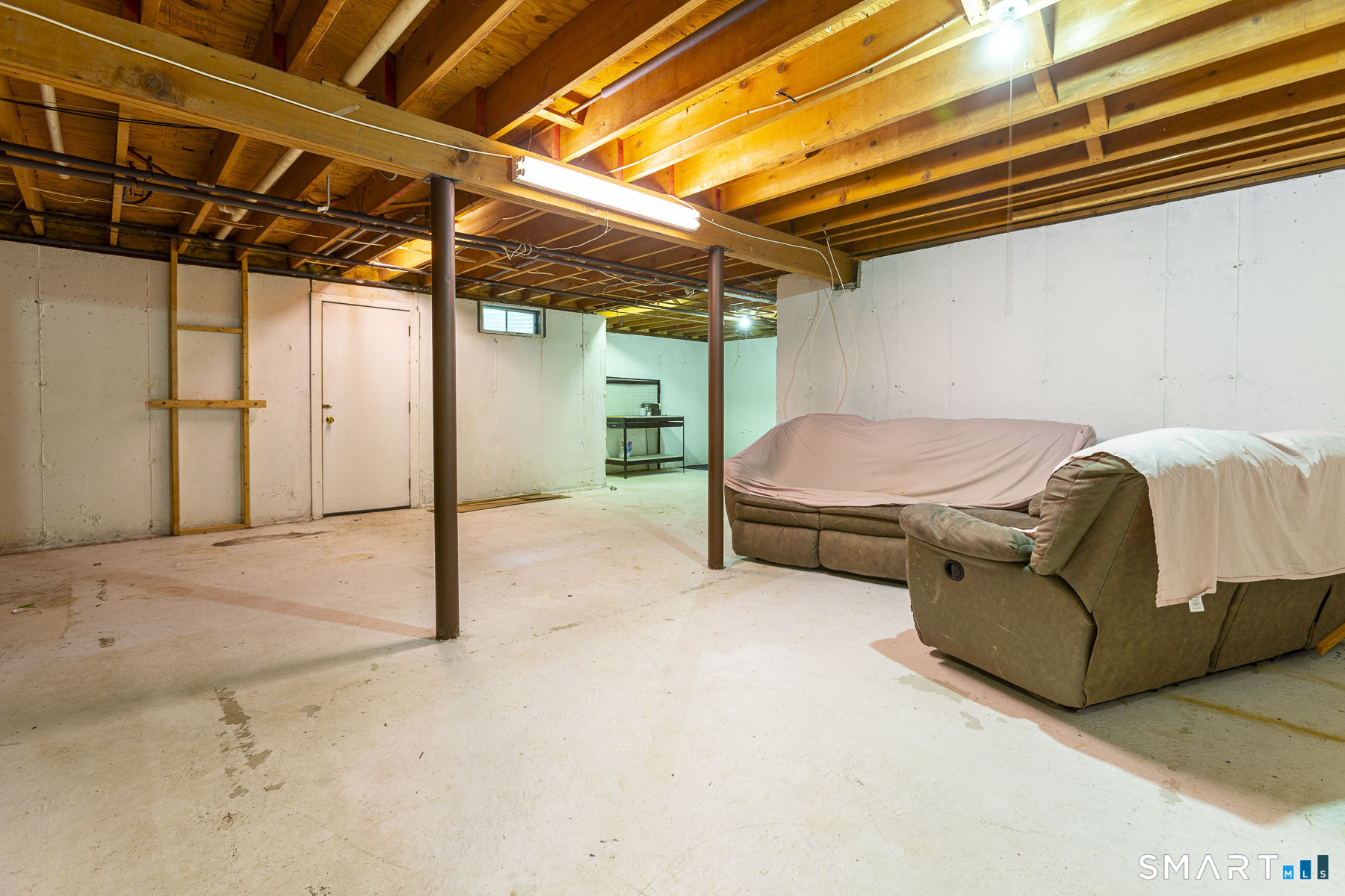 32 Bourbon Street South Windsor CT 06074