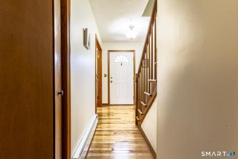 32 Bourbon Street South Windsor CT 06074