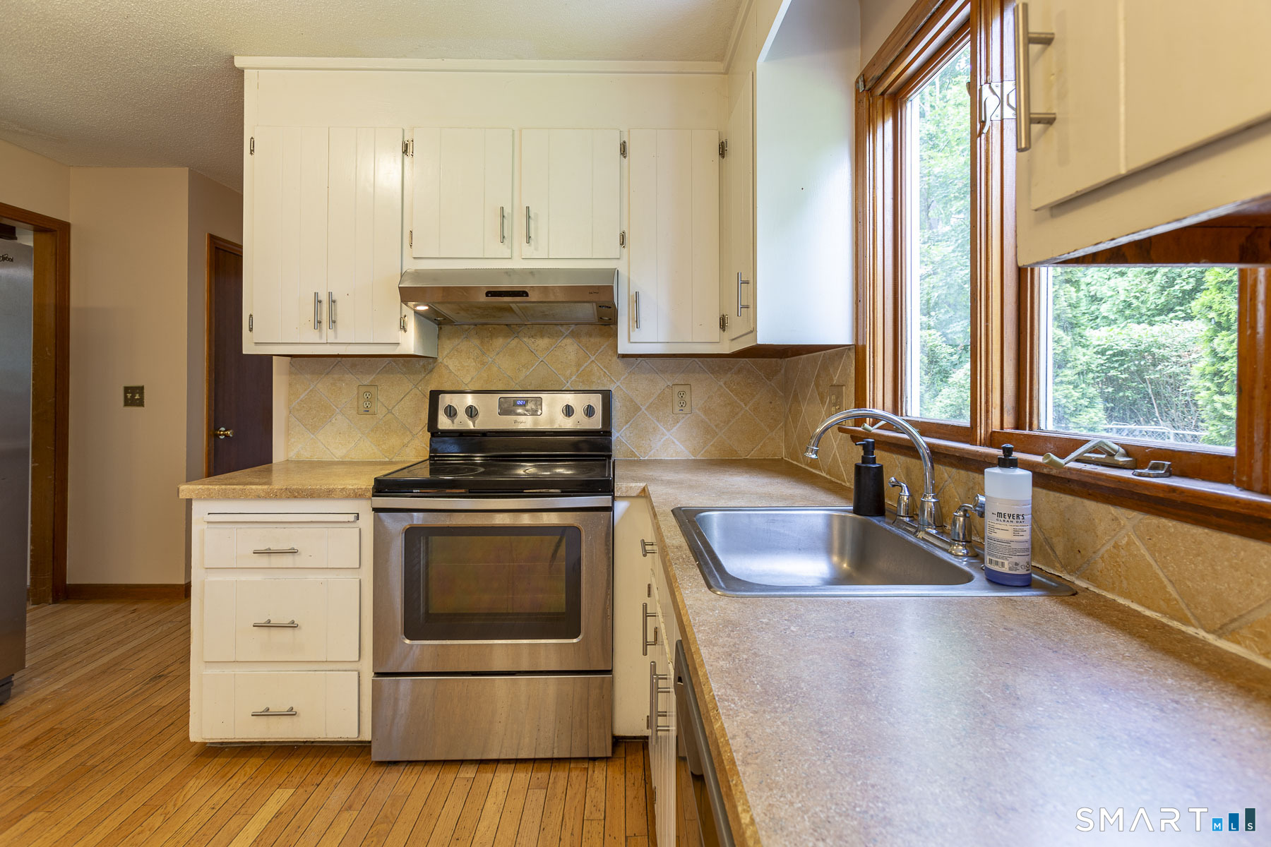 32 Bourbon Street South Windsor CT 06074