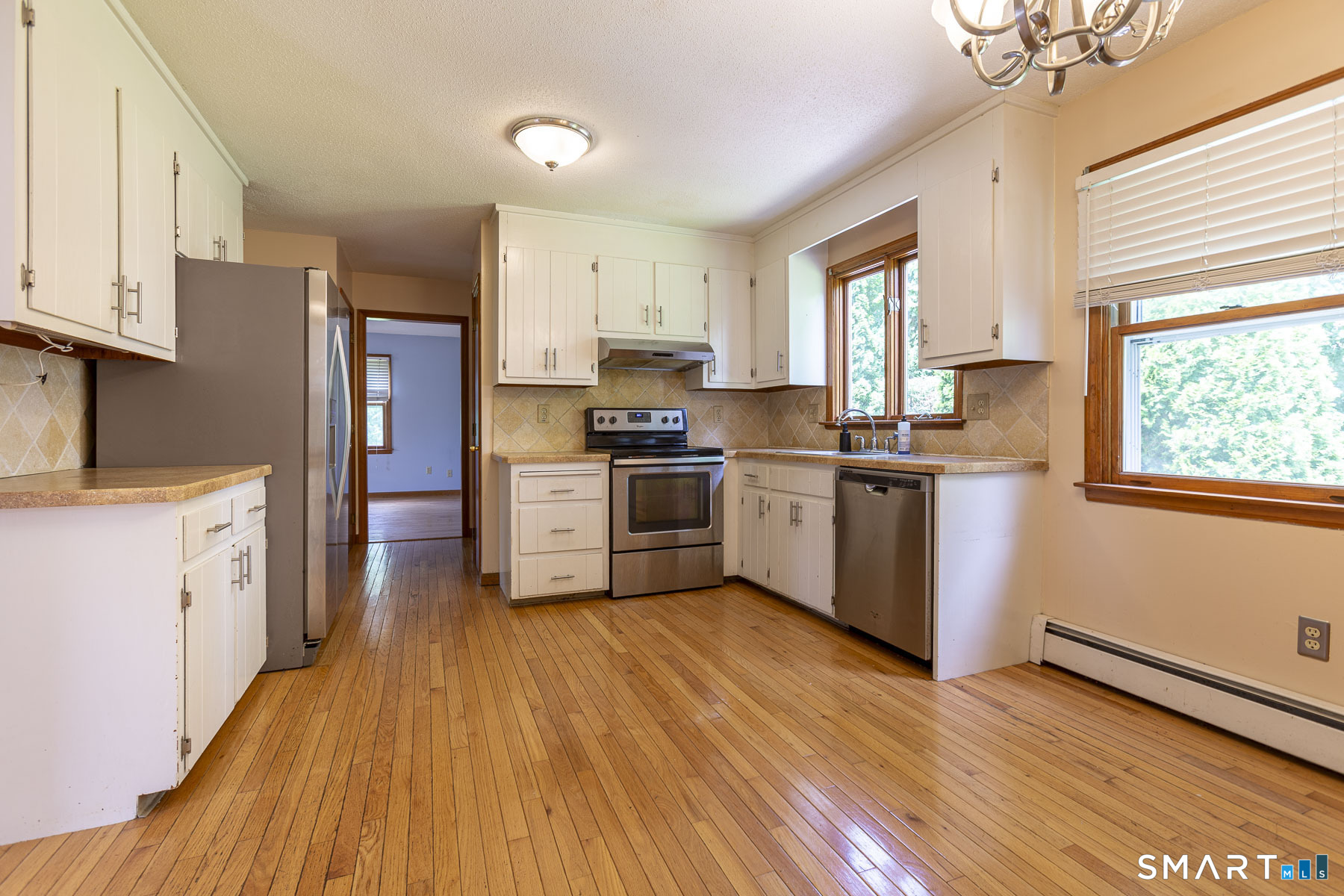 32 Bourbon Street South Windsor CT 06074