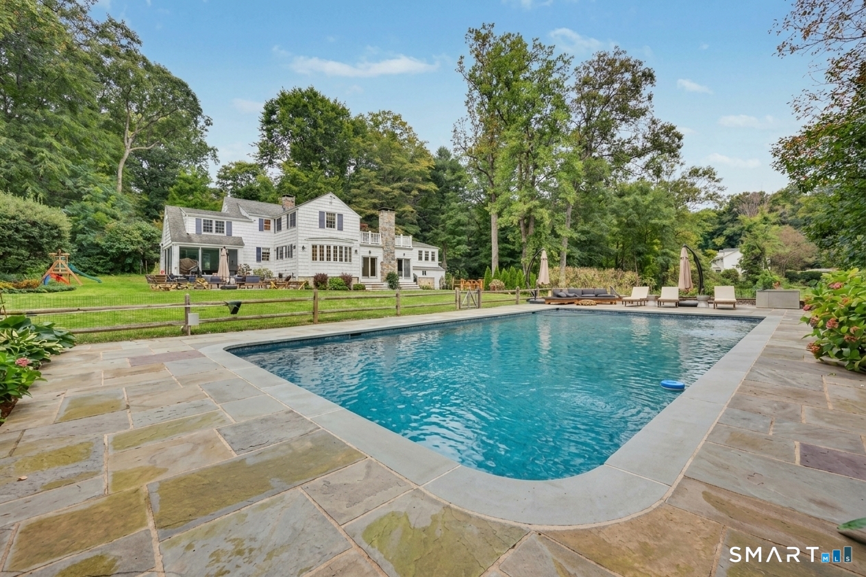 211 Laurel Road New Canaan CT 06840