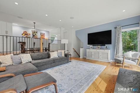 211 Laurel Road New Canaan CT 06840