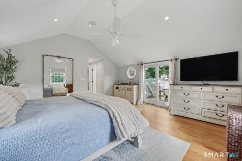 211 Laurel Road New Canaan CT 06840