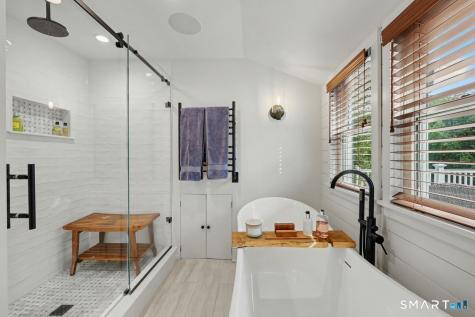 211 Laurel Road New Canaan CT 06840