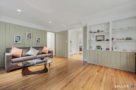 211 Laurel Road New Canaan CT 06840
