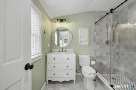 211 Laurel Road New Canaan CT 06840