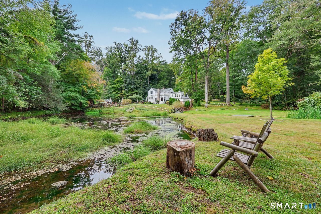 211 Laurel Road New Canaan CT 06840