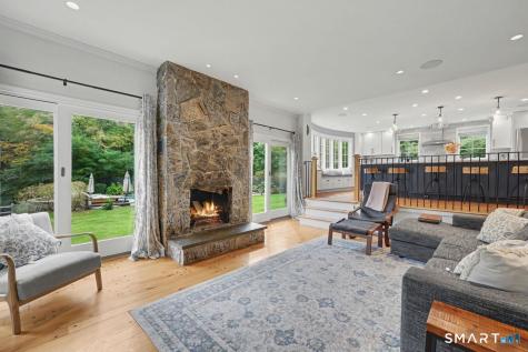 211 Laurel Road New Canaan CT 06840
