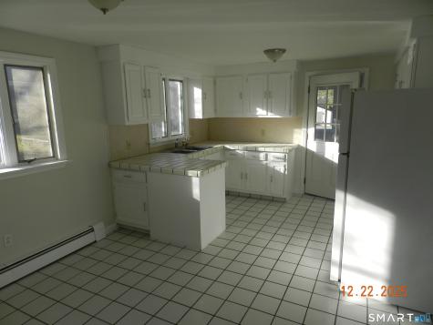 10 Poplar Street Windsor Locks CT 06096