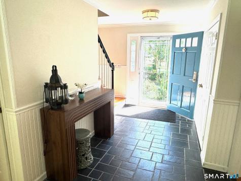91 Raymond Street Darien CT 06820