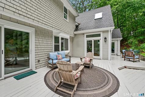 91 Raymond Street Darien CT 06820