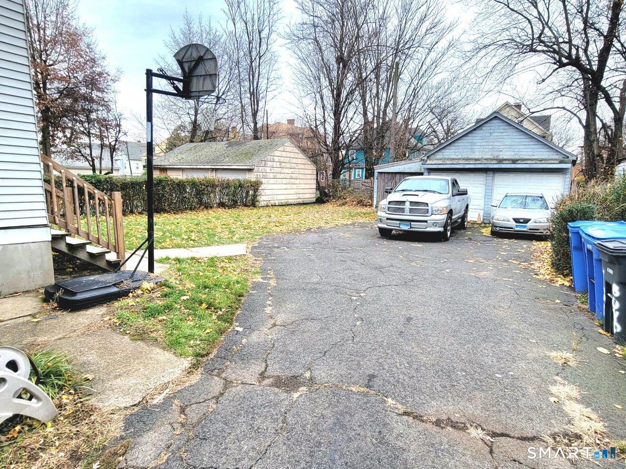 181 Bond Street Hartford CT 06114