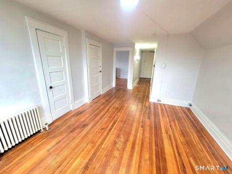 181 Bond Street Hartford CT 06114