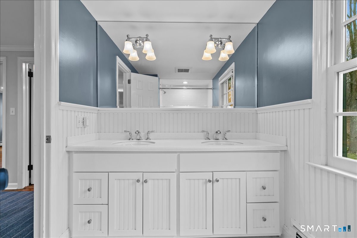 116 Scarlet Oak Drive Wilton CT 06897