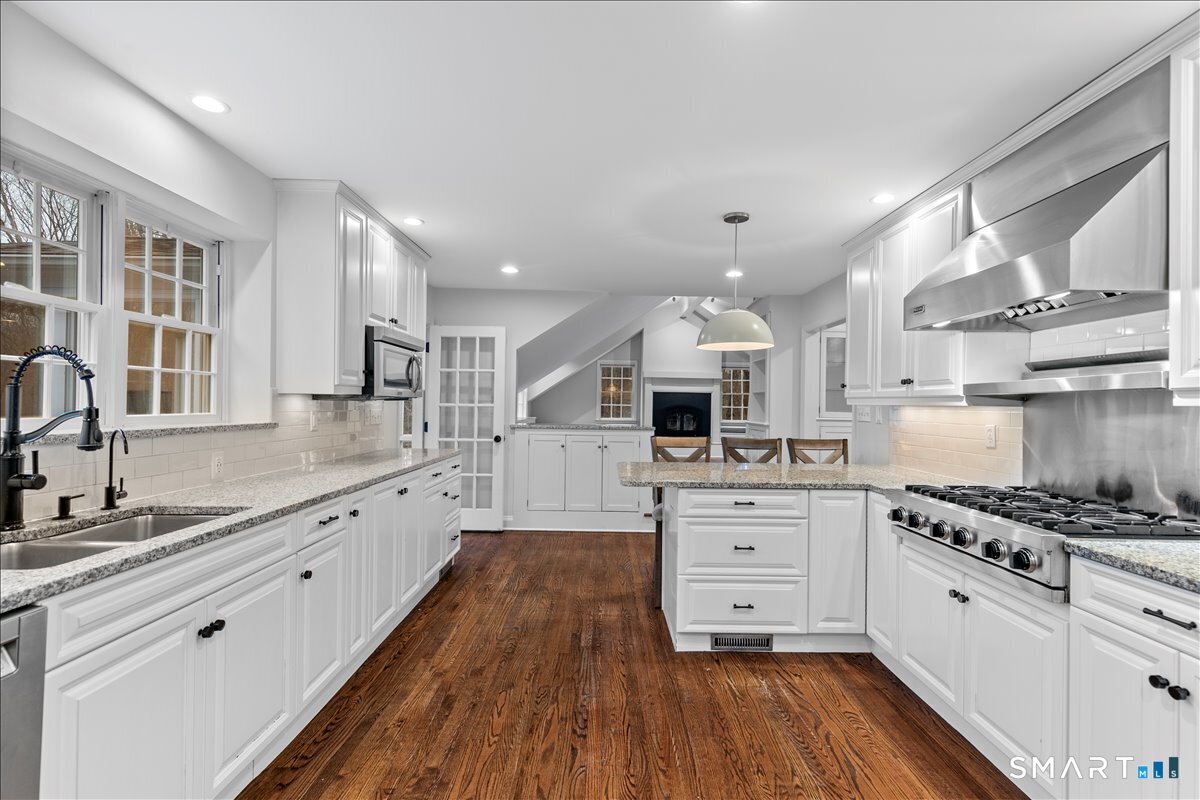 116 Scarlet Oak Drive Wilton CT 06897