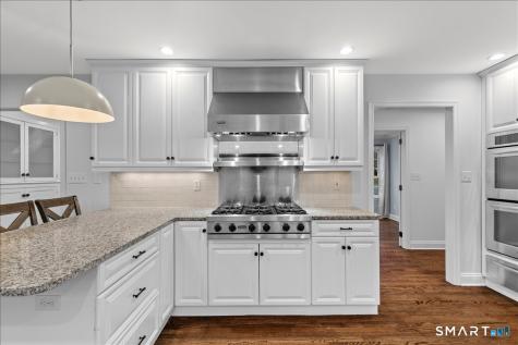 116 Scarlet Oak Drive Wilton CT 06897
