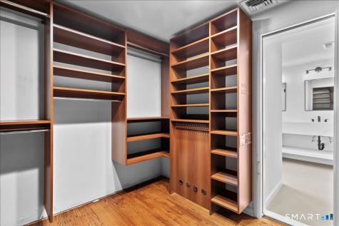 116 Scarlet Oak Drive Wilton CT 06897