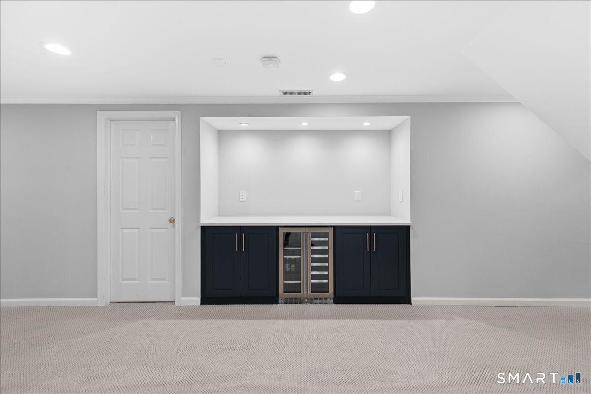 116 Scarlet Oak Drive Wilton CT 06897