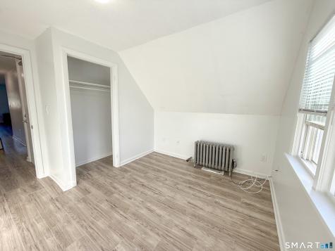 179 Montauk Avenue New London CT 06320