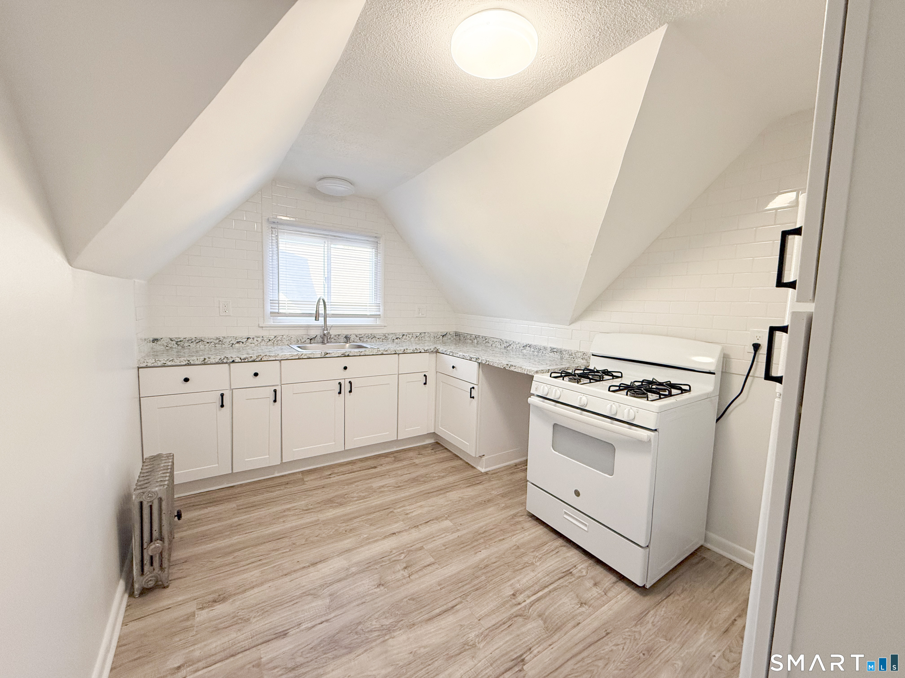 179 Montauk Avenue New London CT 06320