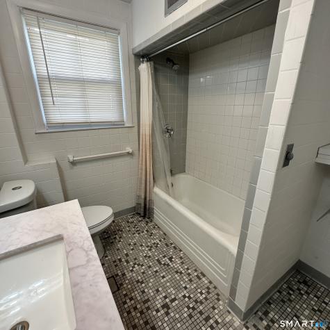 36 Pleasant Street Groton CT 06340