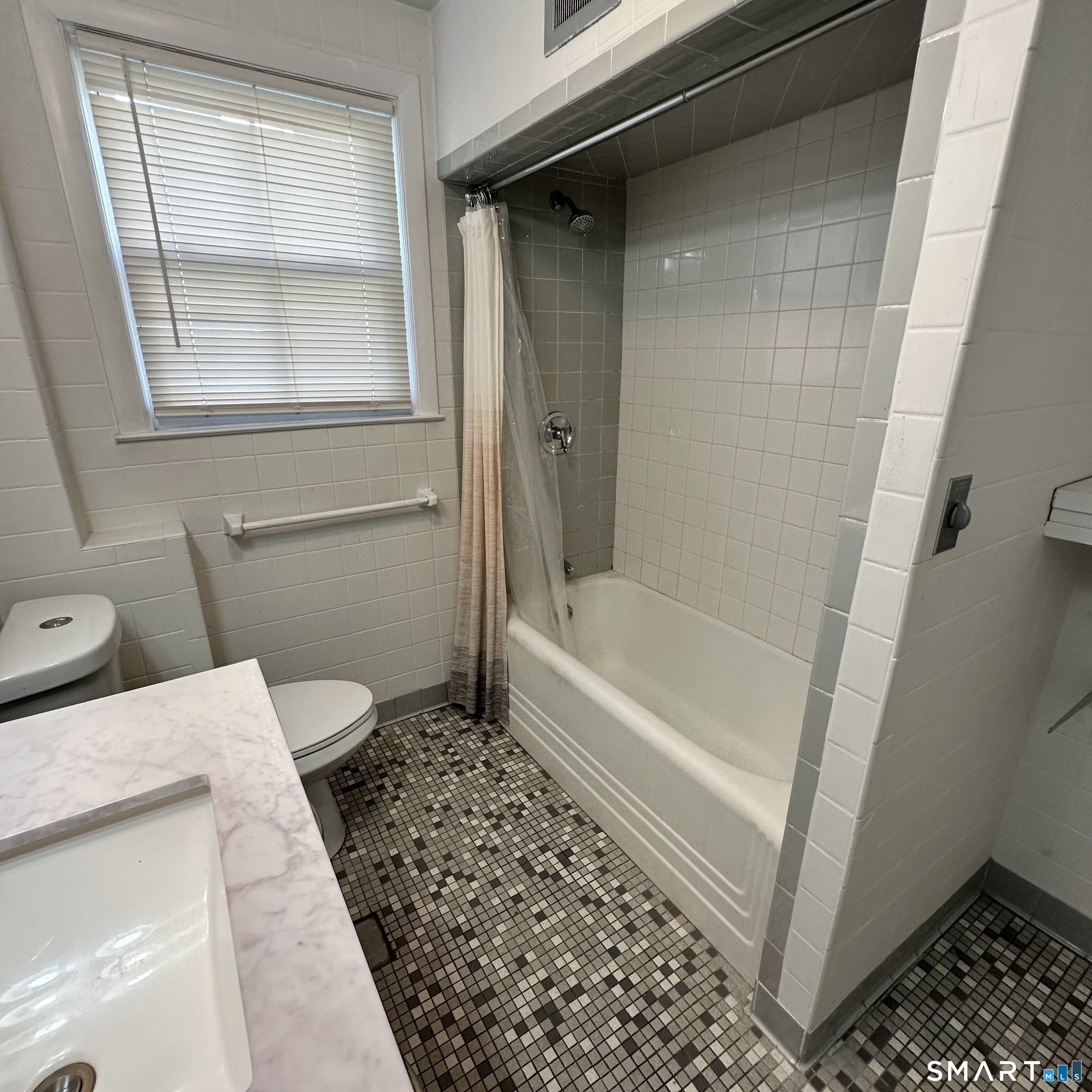 36 Pleasant Street Groton CT 06340