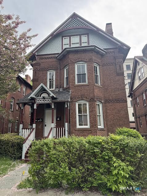 26 Hungerford Street Hartford CT 06106