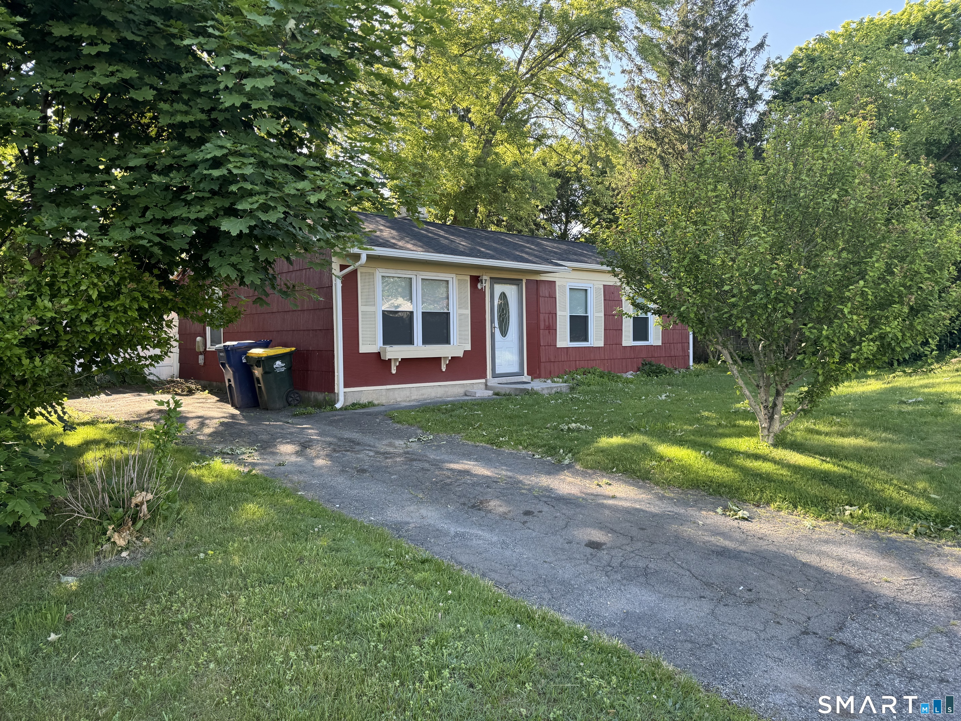 5 Webster Drive Ansonia CT 06401