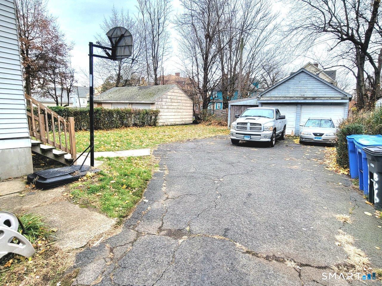 181 Bond Street Hartford CT 06114