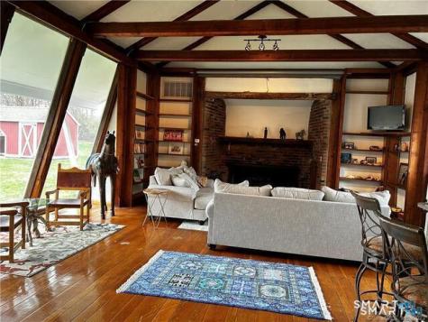 18 Platts Hill Road Newtown CT 06470