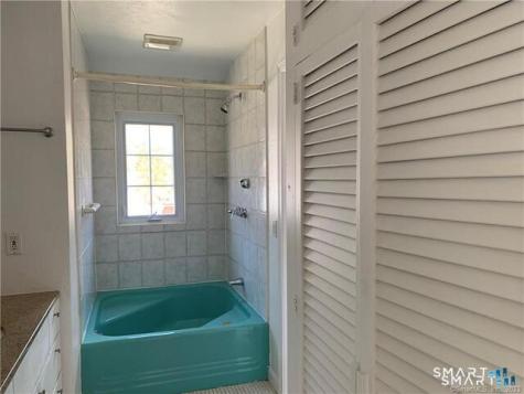 18 Platts Hill Road Newtown CT 06470
