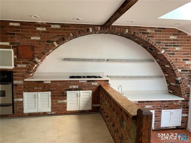 18 Platts Hill Road Newtown CT 06470
