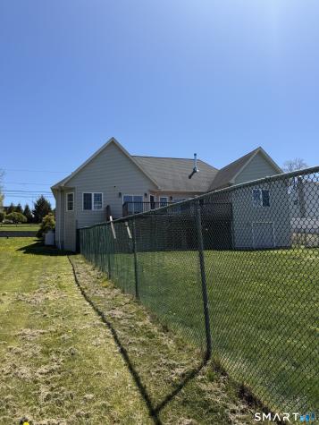 103 Pond Hill Road North Haven CT 06473