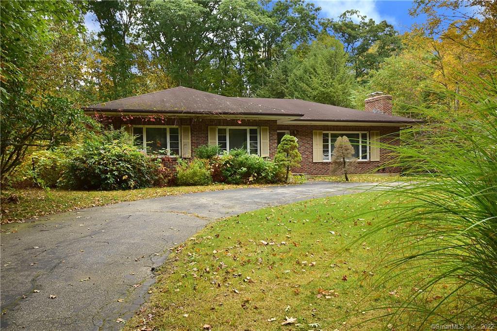 15 Westwood Road Mansfield CT 06268