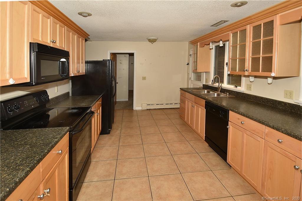 15 Westwood Road Mansfield CT 06268