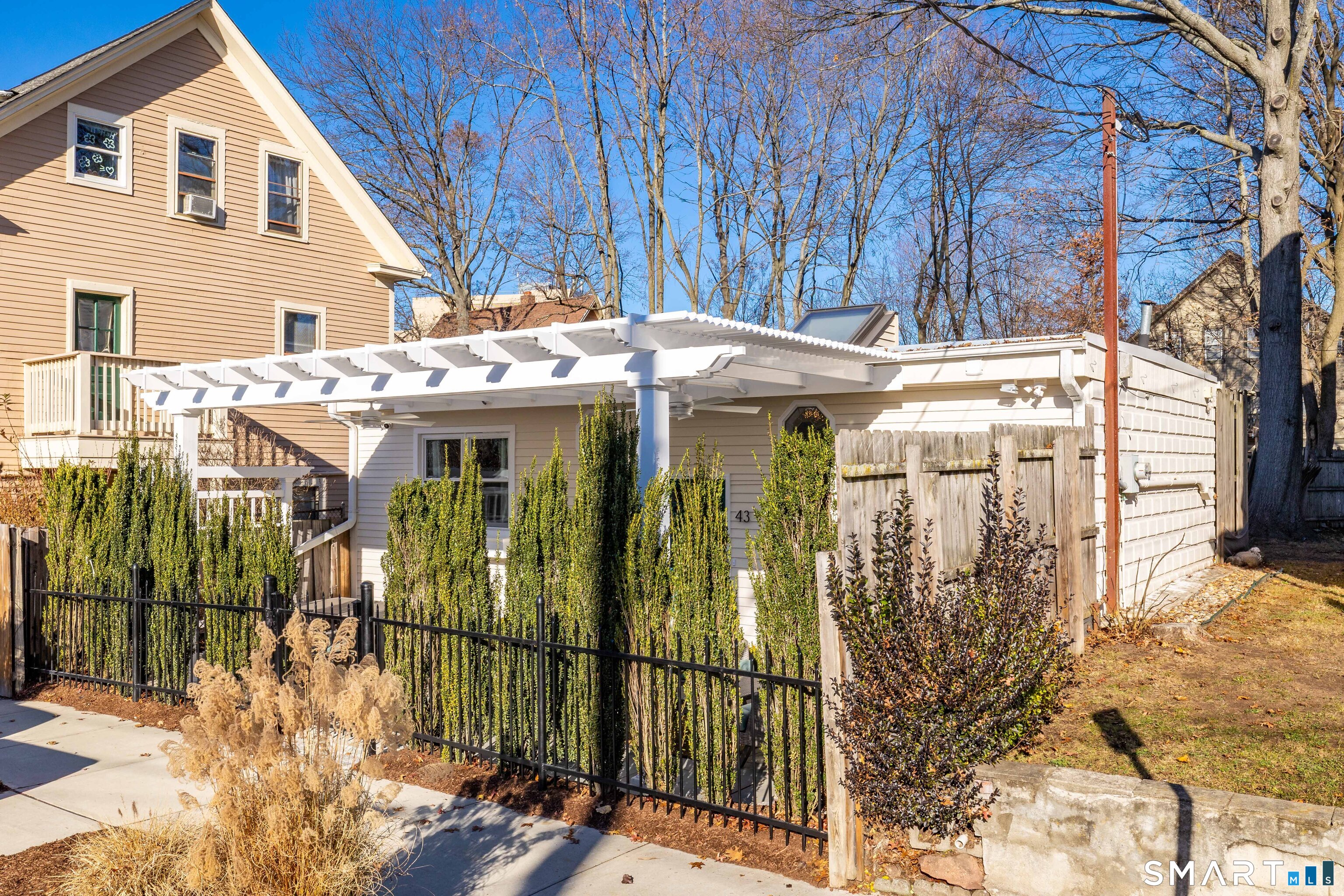 43 Woodland Street New Haven CT 06511