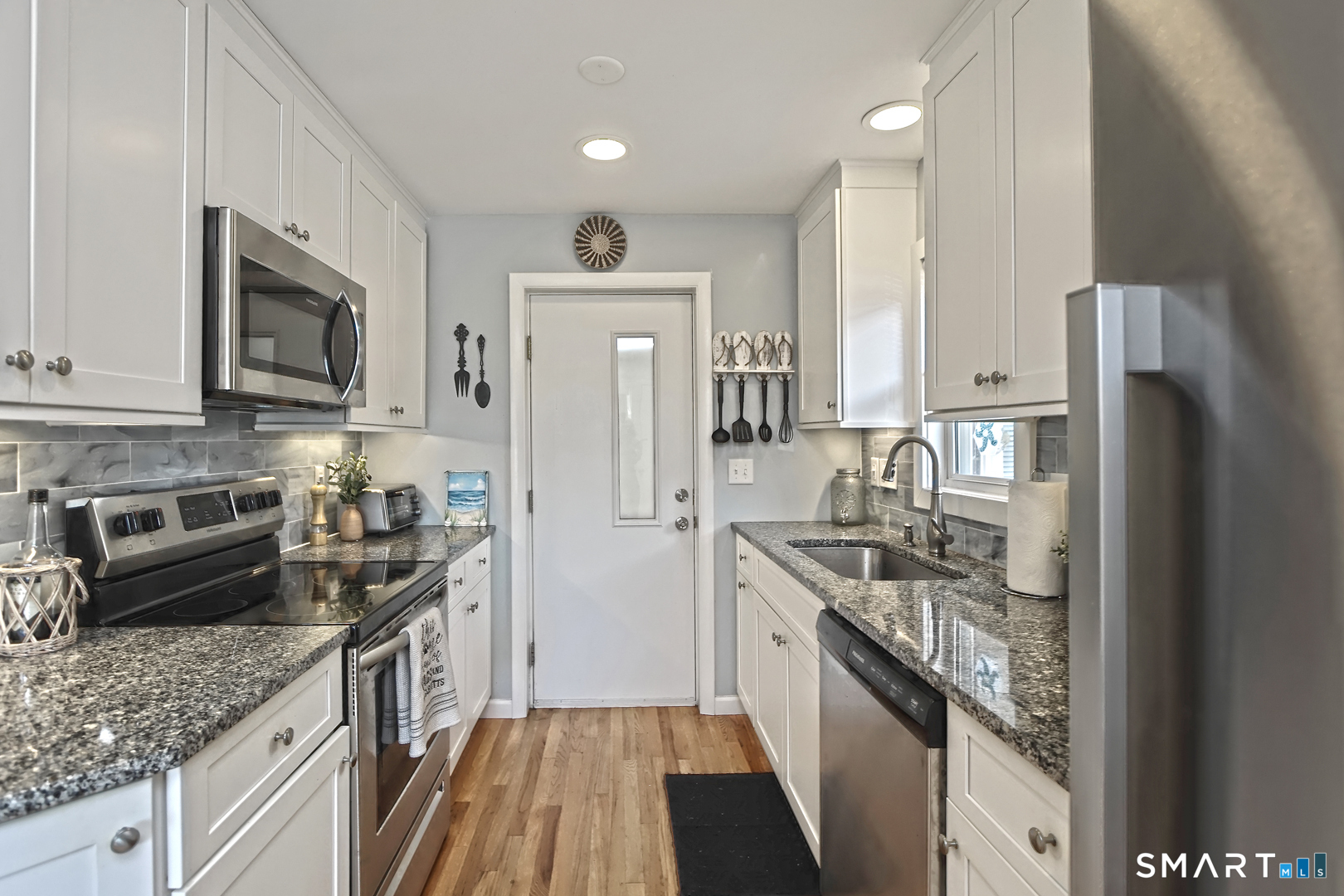 22 West Walk West Haven CT 06516