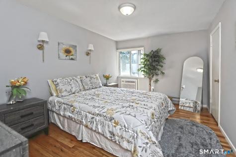 22 West Walk West Haven CT 06516