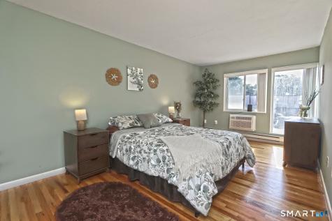 22 West Walk West Haven CT 06516