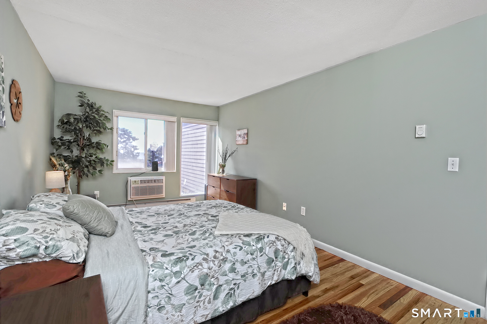 22 West Walk West Haven CT 06516