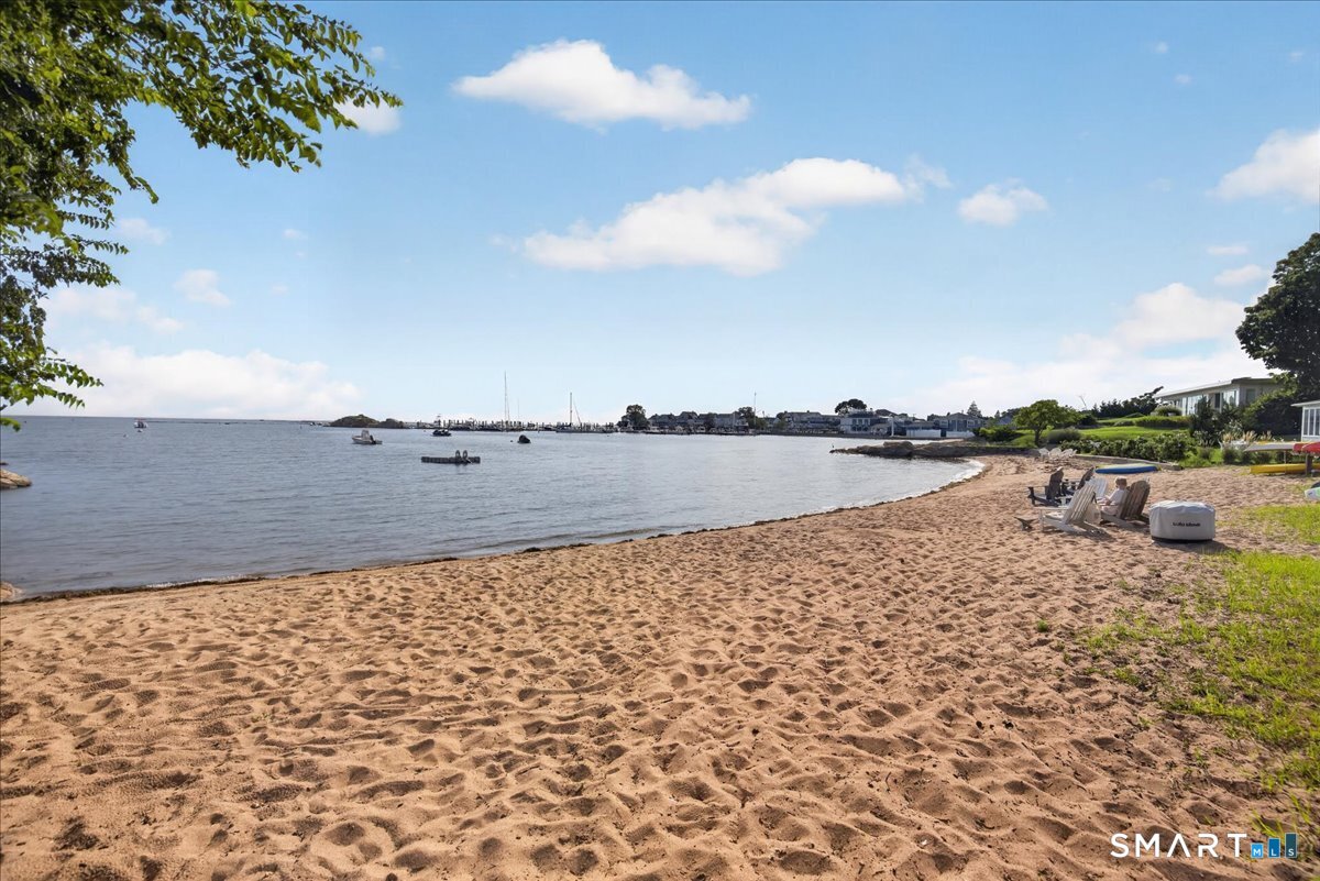 24 Thimble Farms Road Branford CT 06405