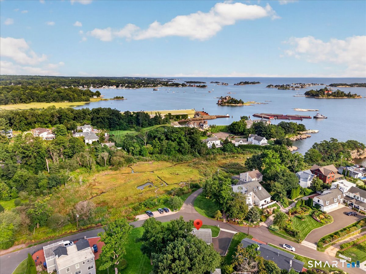 24 Thimble Farms Road Branford CT 06405