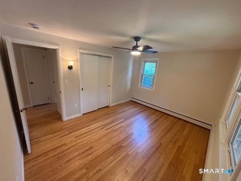 35 Pine Street Waterford CT 06385
