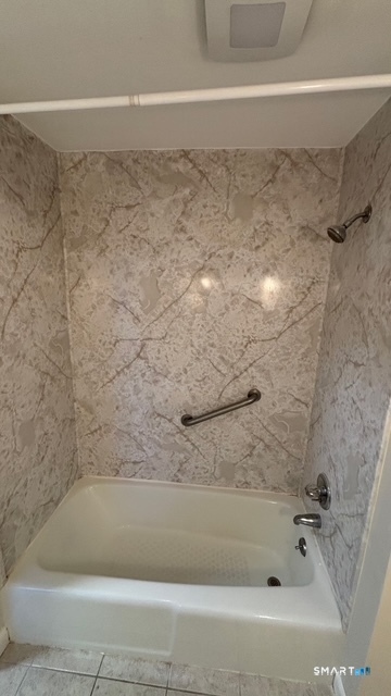 35 Pine Street Waterford CT 06385