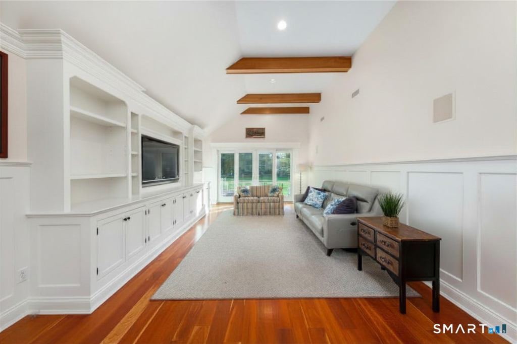 530 Flax Hill Road Norwalk CT 06854