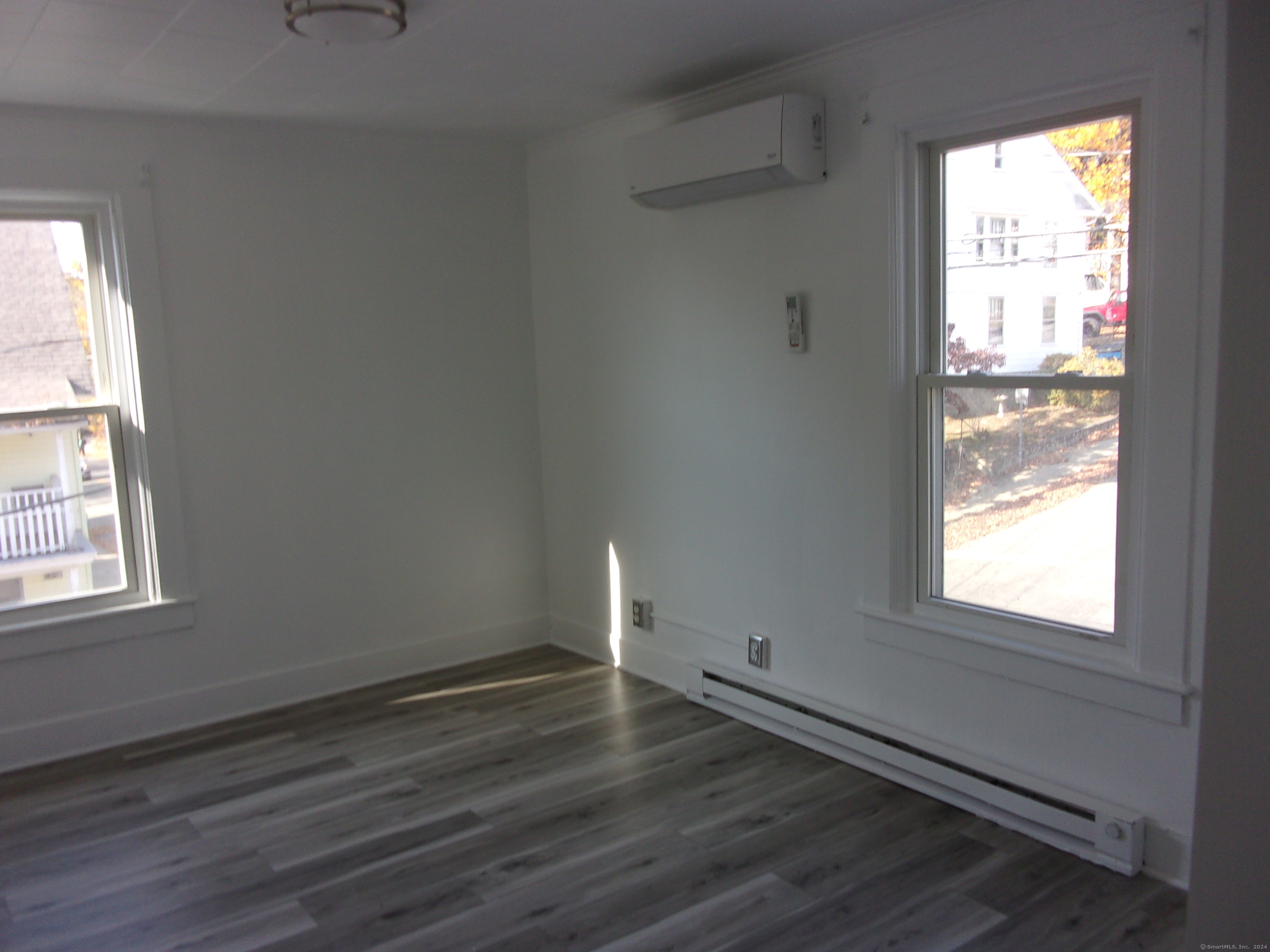 33 Chestnut Street Windham CT 06226