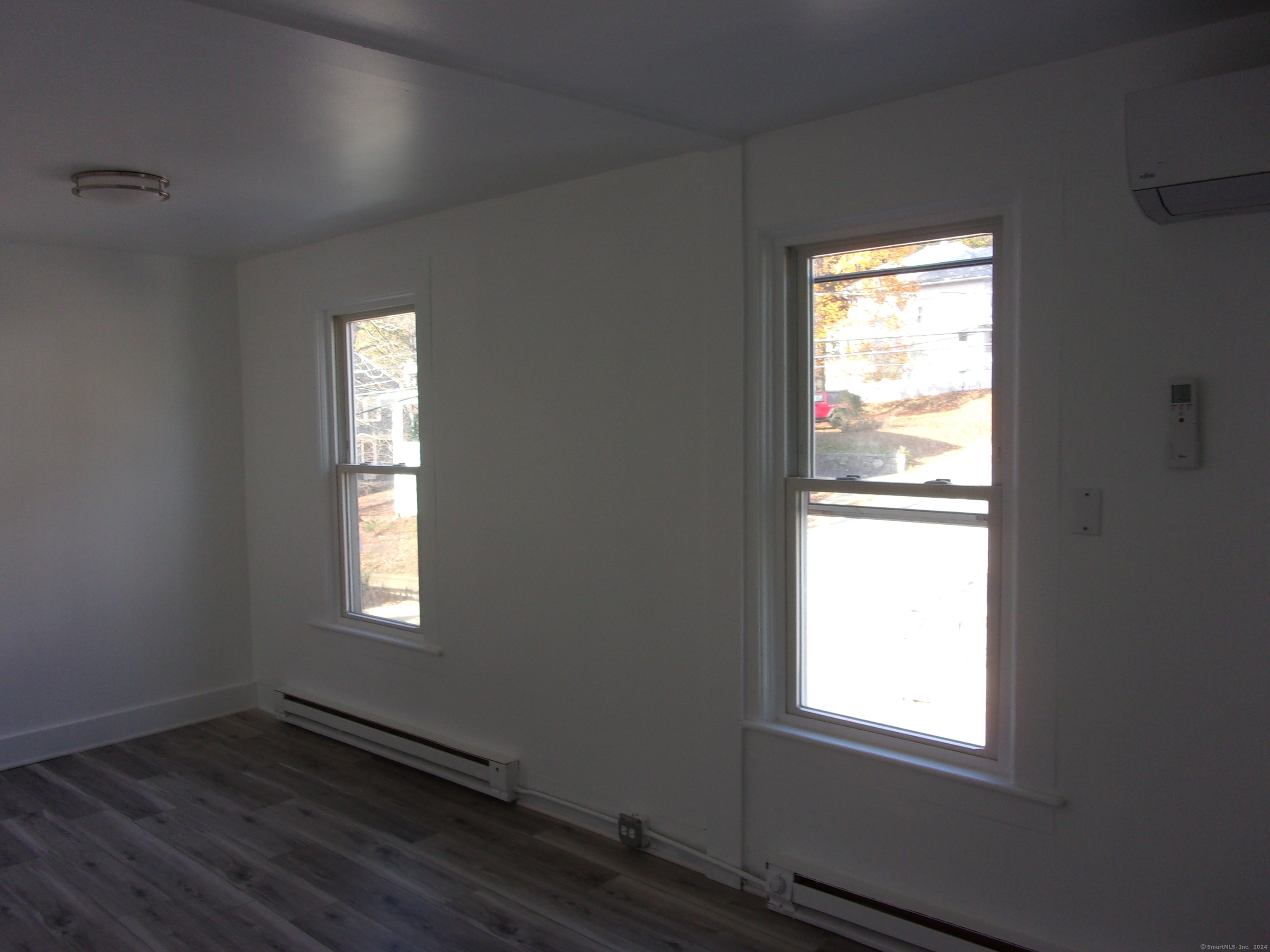 33 Chestnut Street Windham CT 06226
