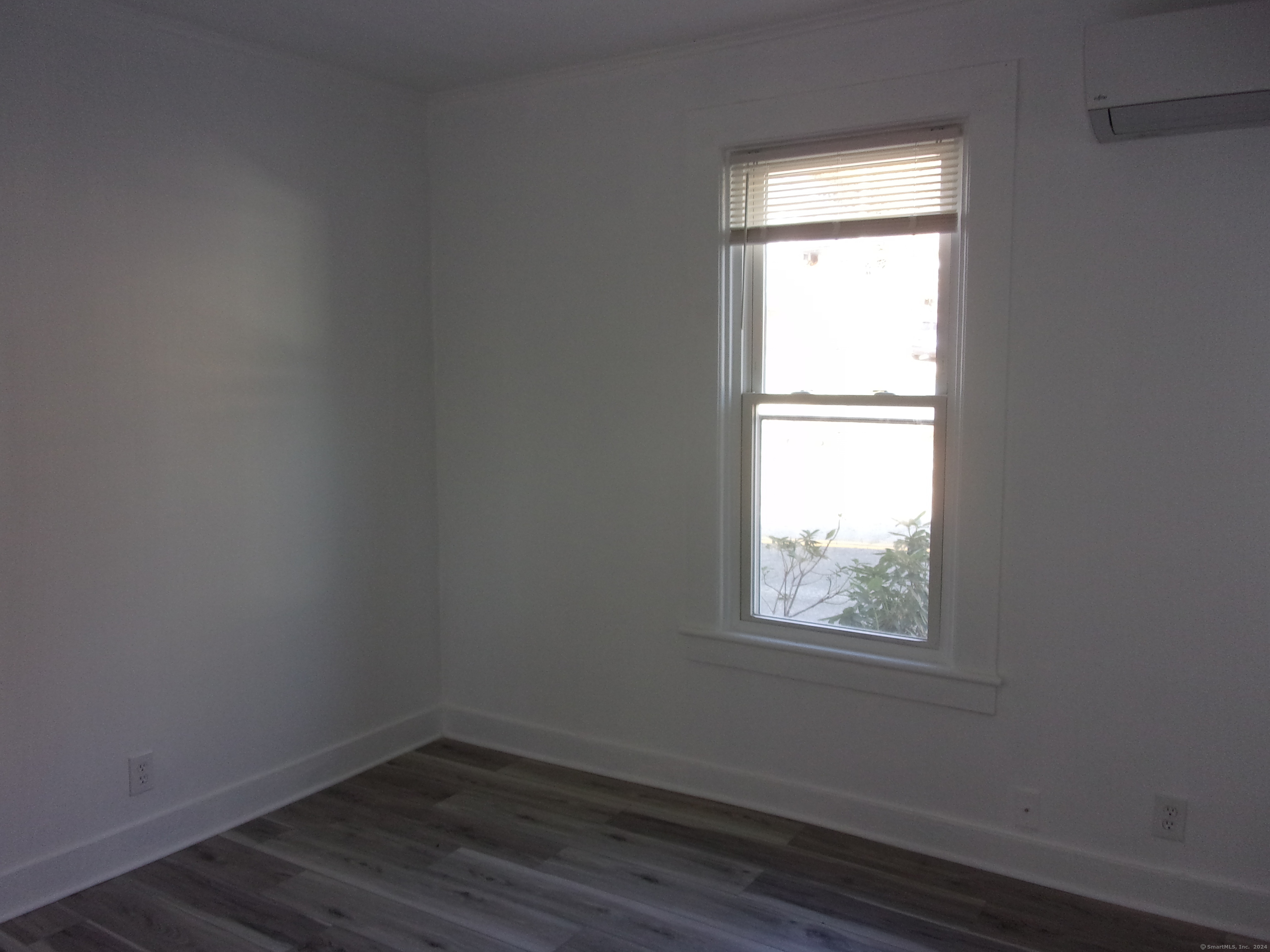33 Chestnut Street Windham CT 06226