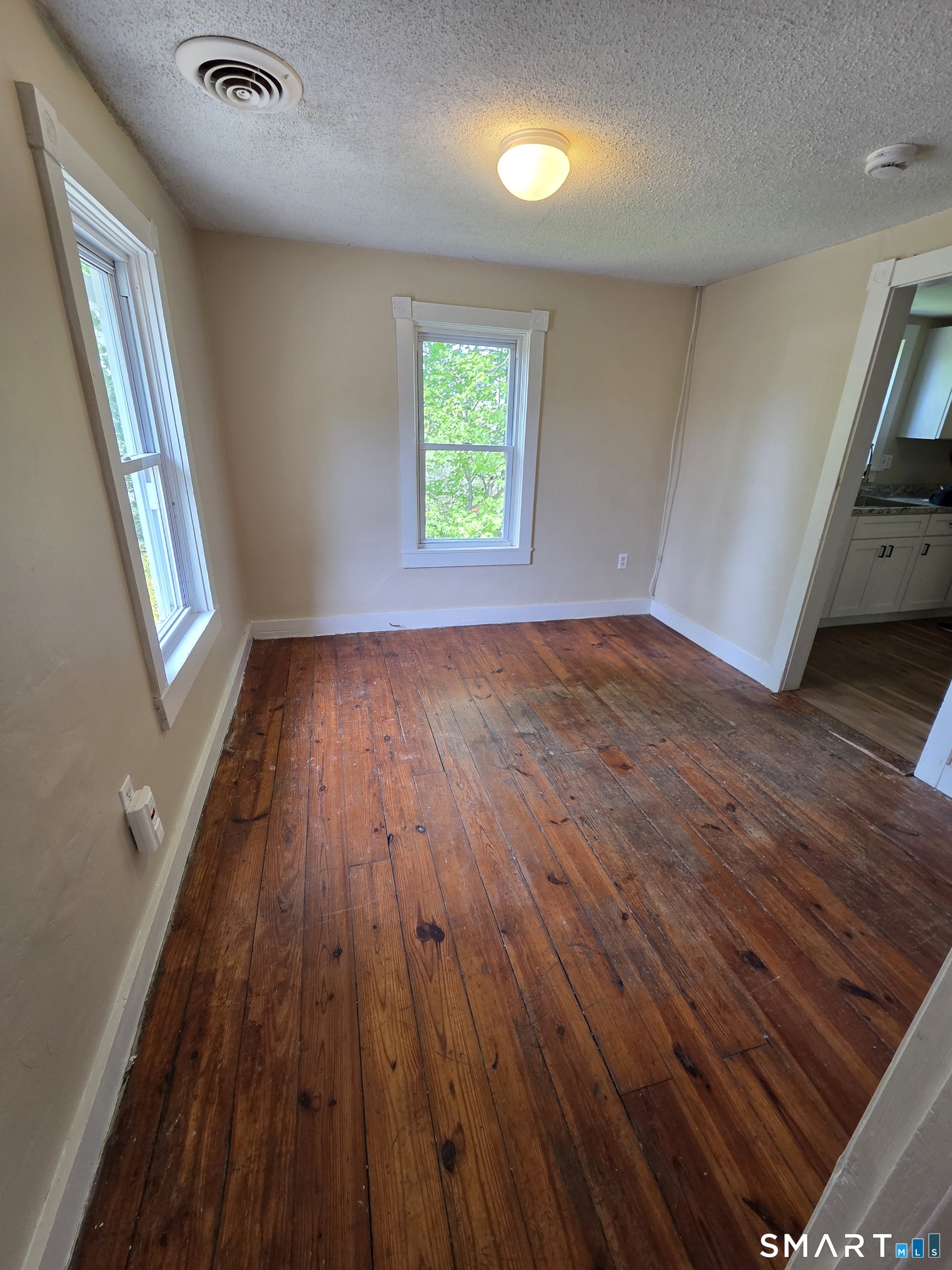 22 Lakeview Street East Hampton CT 06424
